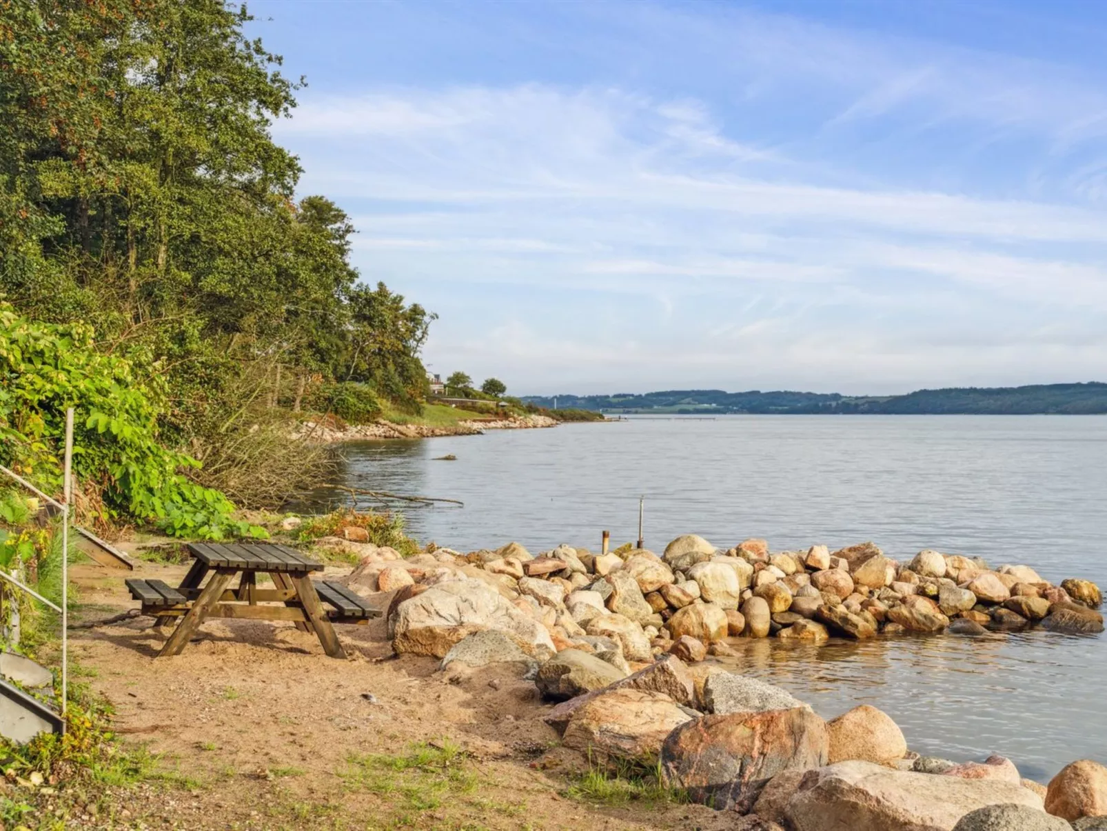 "Fifi" - 10m to the fjord-Buiten