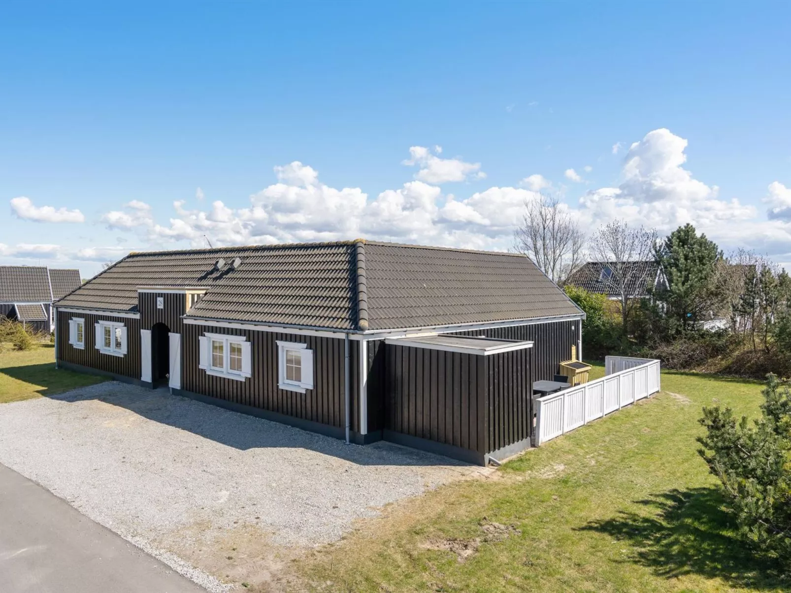 "Drude" - 920m from the sea-Buiten