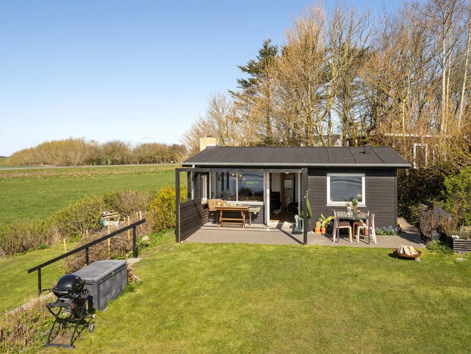 "Nielsen" - 30m to the fjord-Buiten