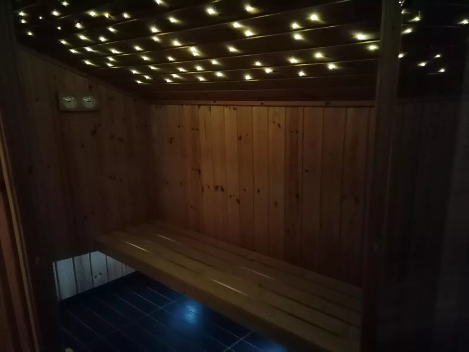 "Nyalle" - 1.3km from the sea-Binnen