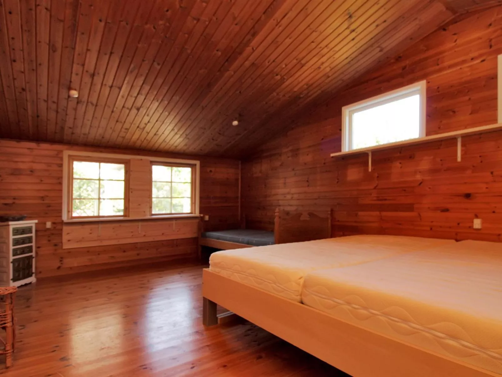 "Enrik" - 123m from the sea-Binnen