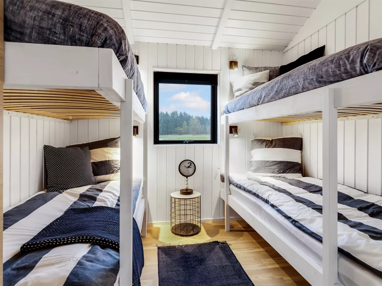 "Sasja" - 1.5km from the sea-Binnen