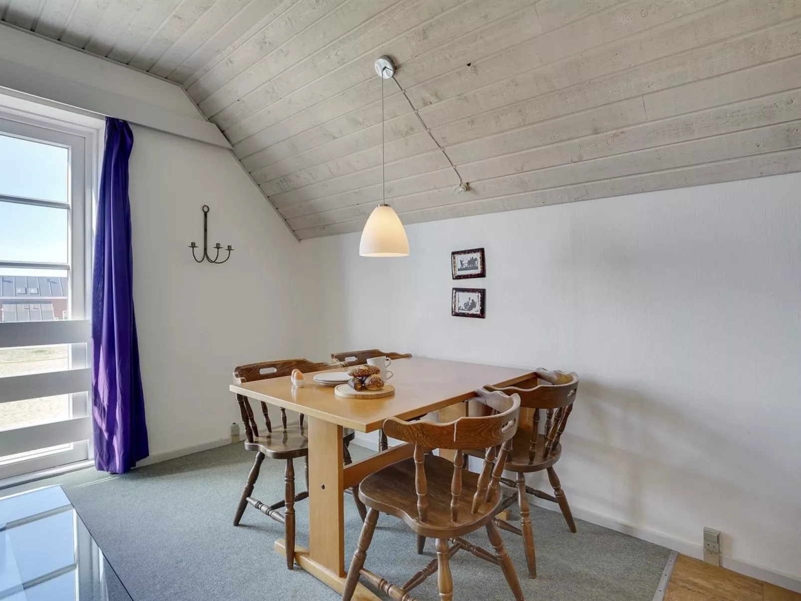 "Otto" - 2.3km from the sea - Binnen