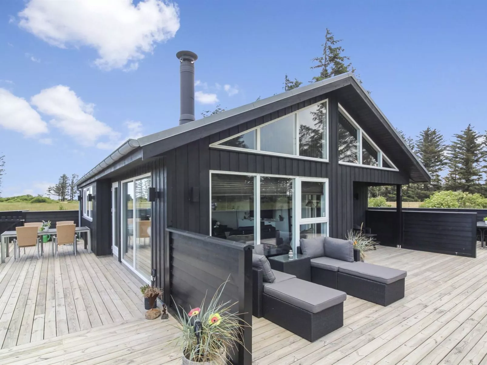 "Minna" - 975m from the sea-Buiten