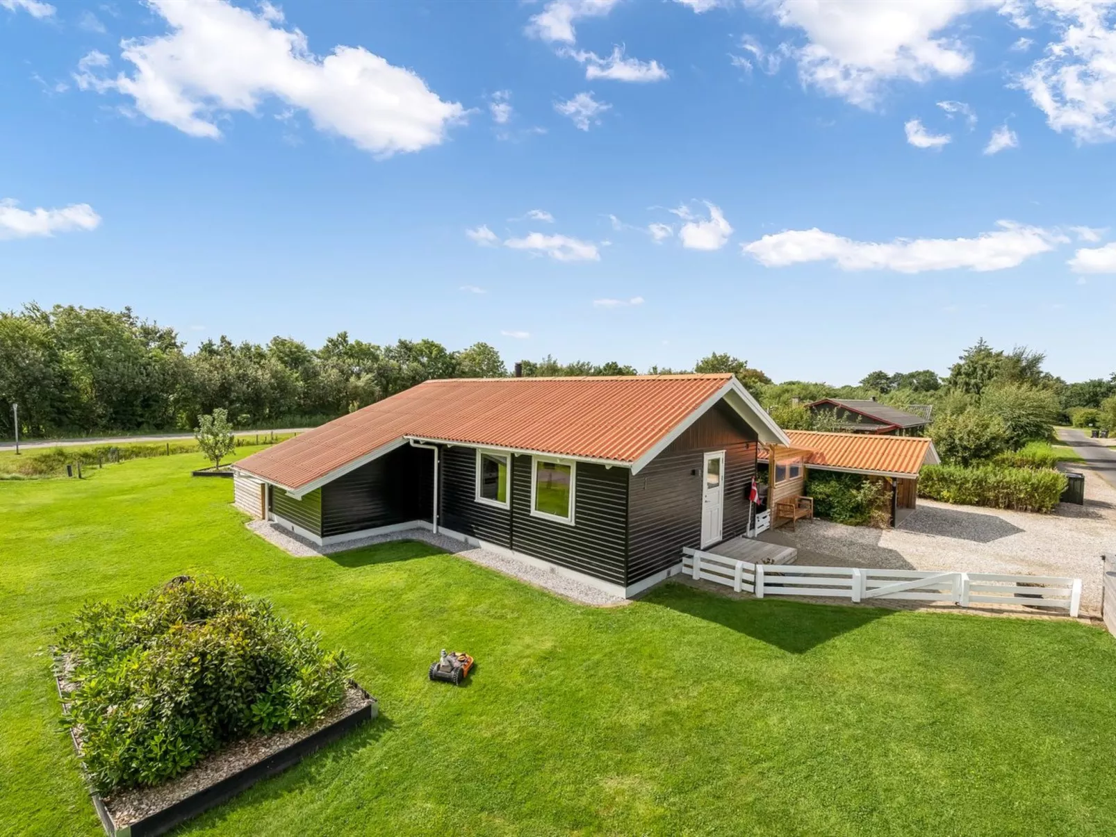 "Fritzie" - 600m to the fjord-Buiten