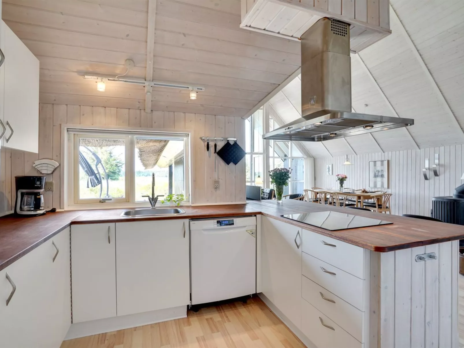 "Allin" - 1km from the sea-Binnen