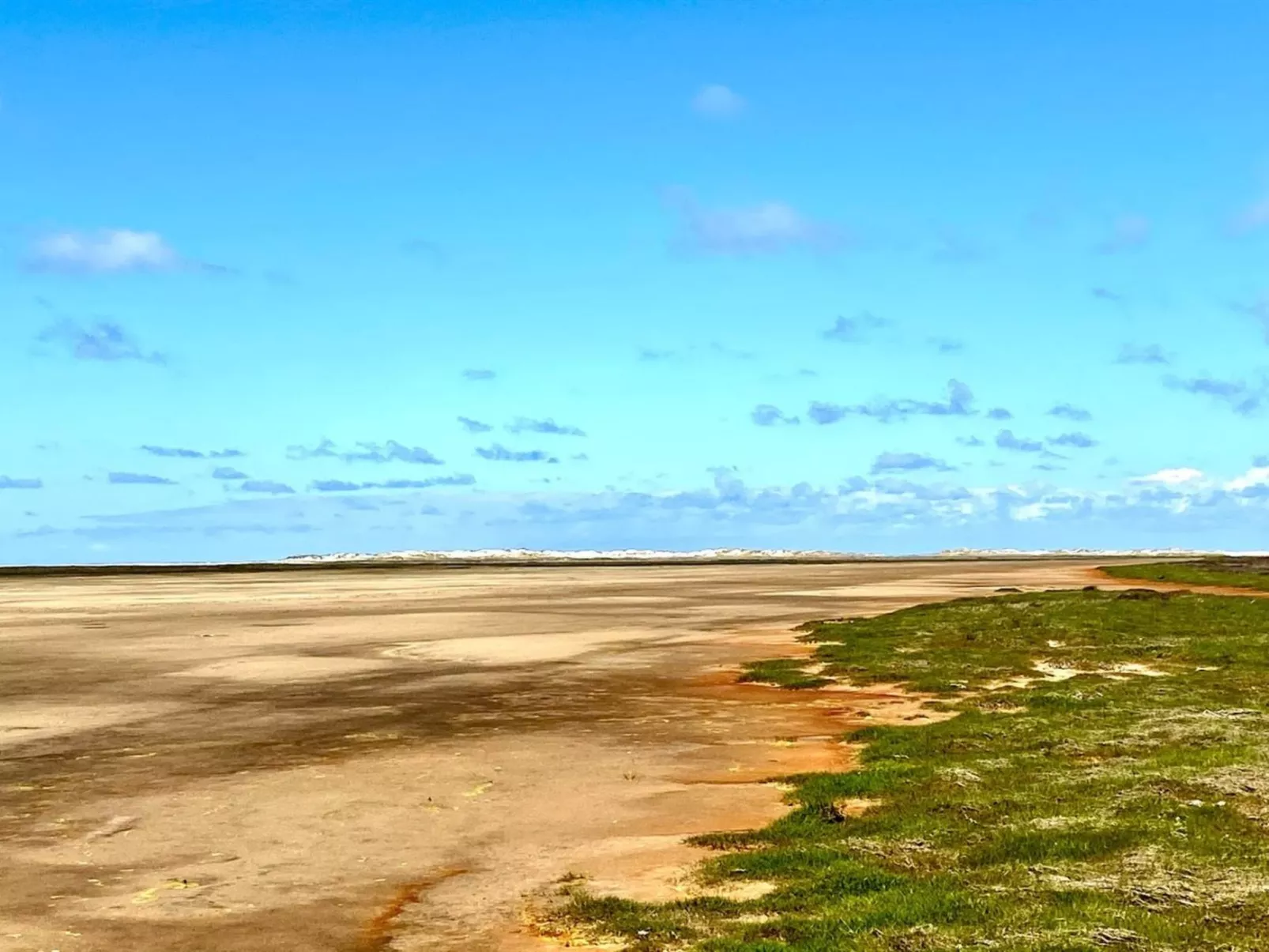 "Neia" - 640m from the sea-Binnen