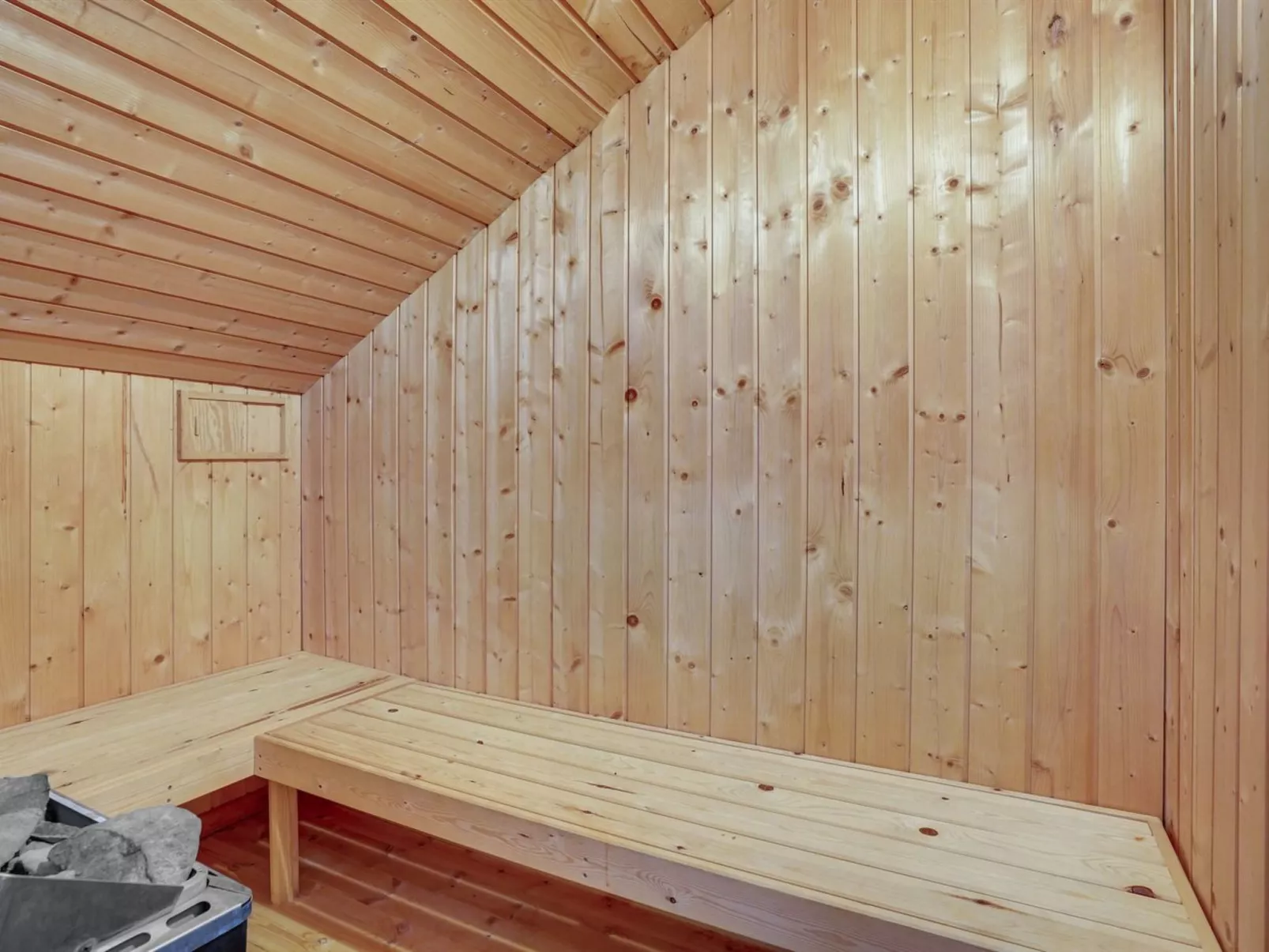 "Annelore" - 400m from the sea-Binnen