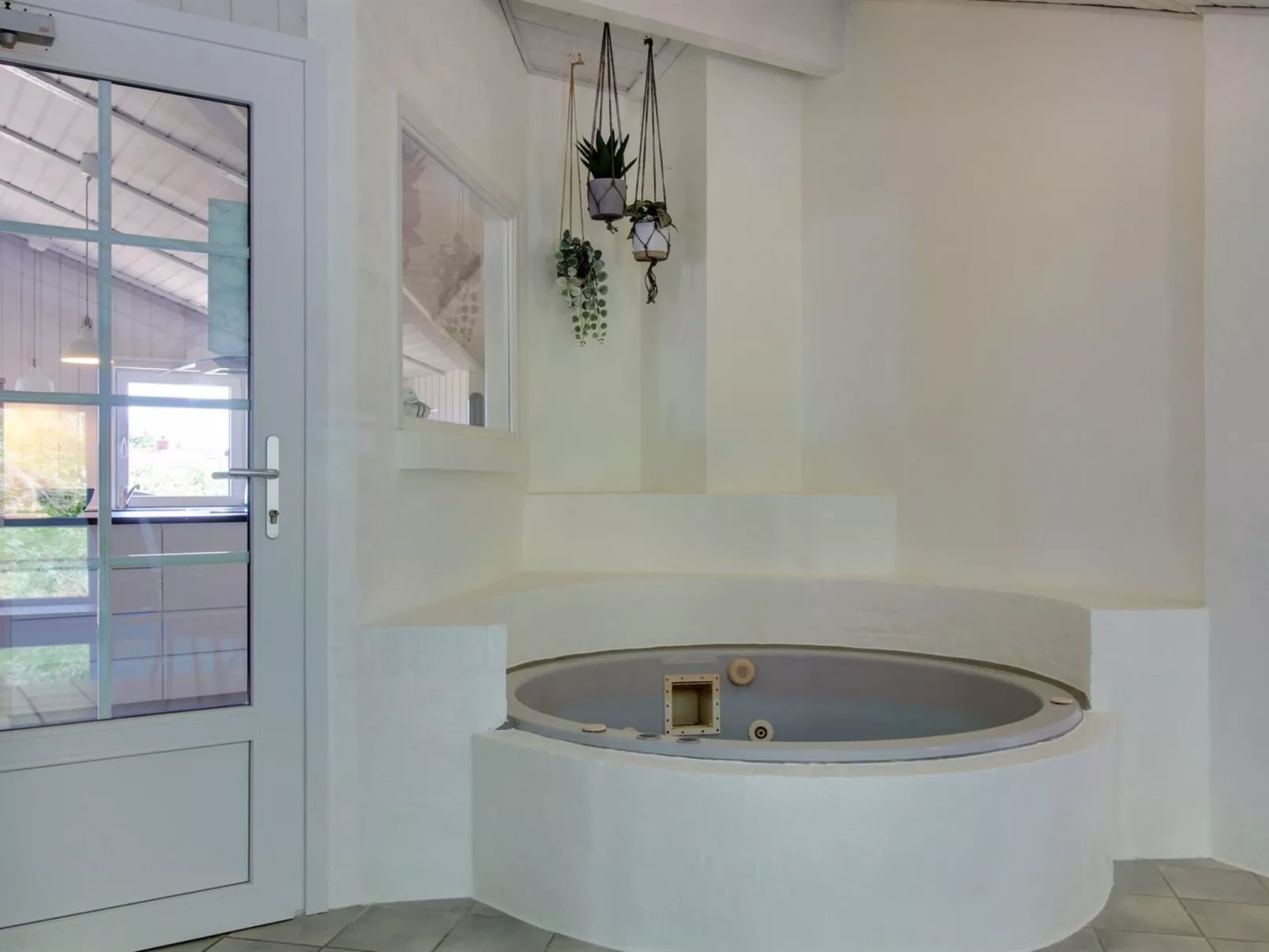 "Sirka" - 200m from the sea-Binnen