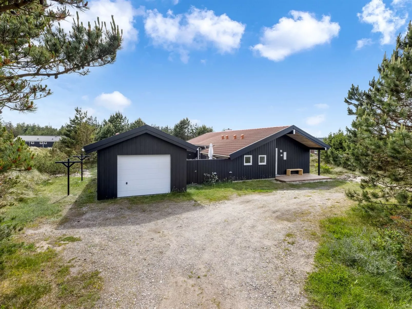 "Antto" - 900m from the sea-Buiten