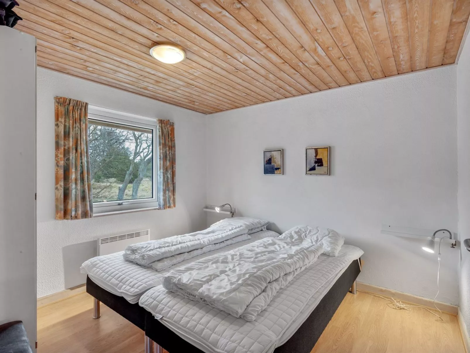 "Vicktoria" - 500m to the fjord-Binnen