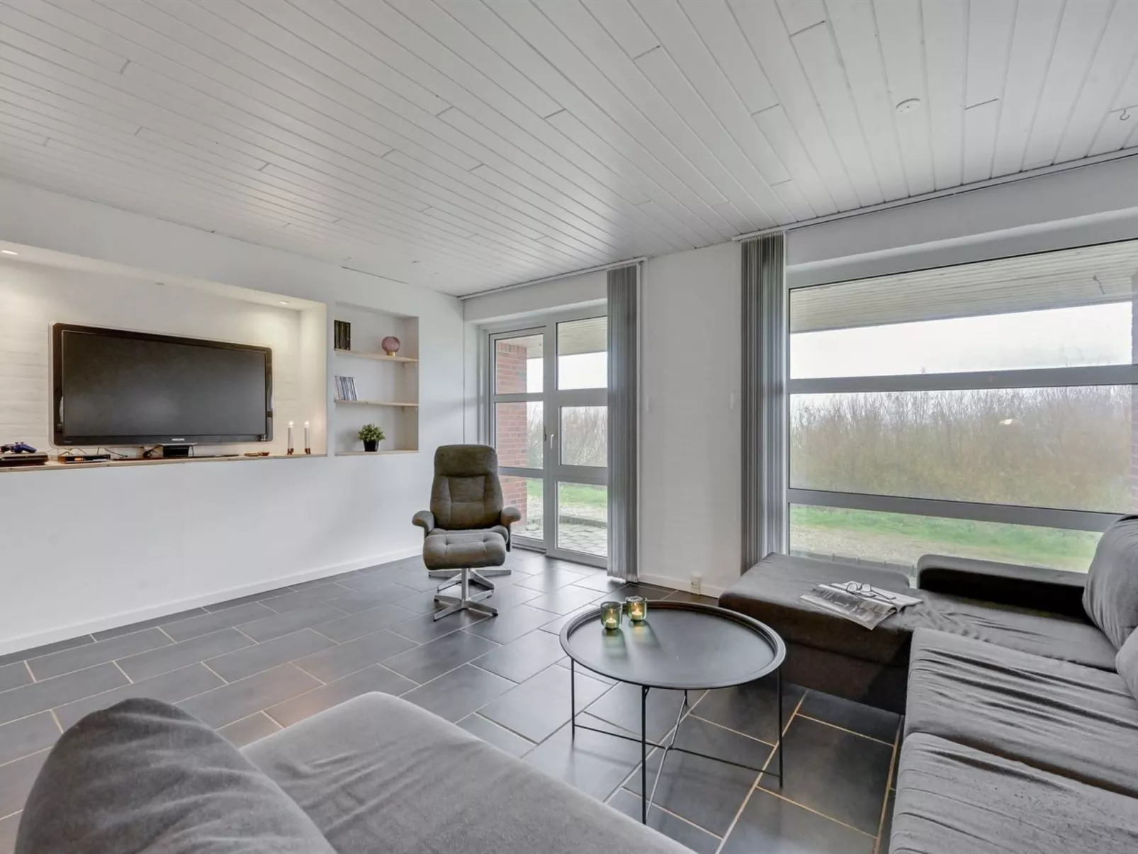 "Elia" - 300m from the sea-Binnen