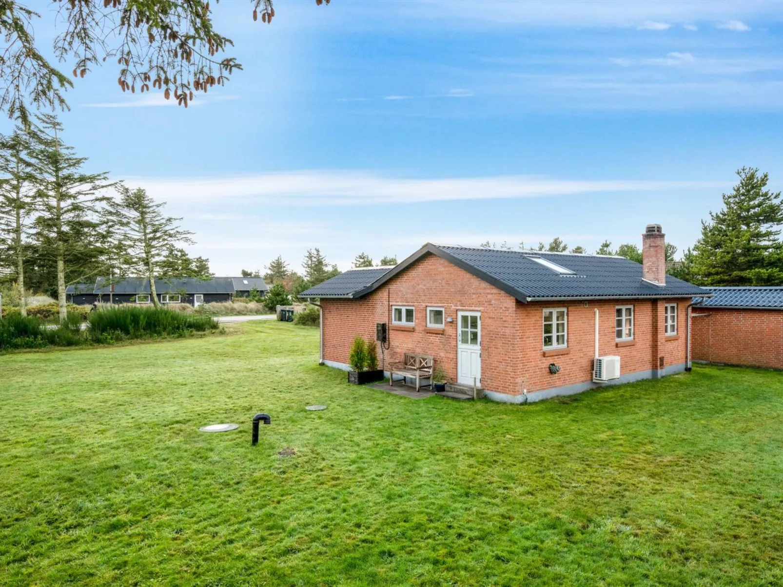 "Agni" - 800m from the sea-Buiten