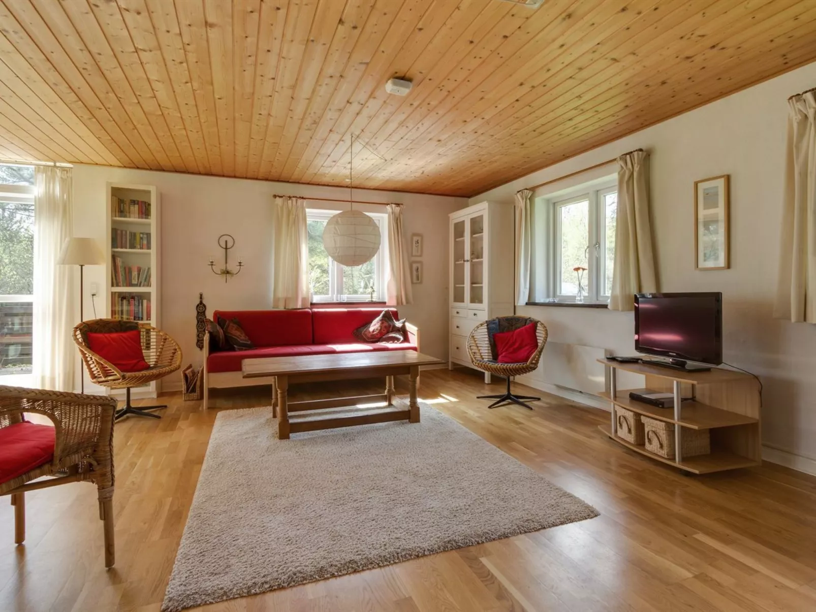 "Eina" - 250m from the sea-Binnen