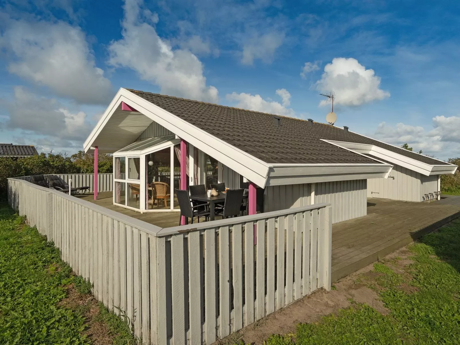 "Hava" - 450m from the sea-Buiten