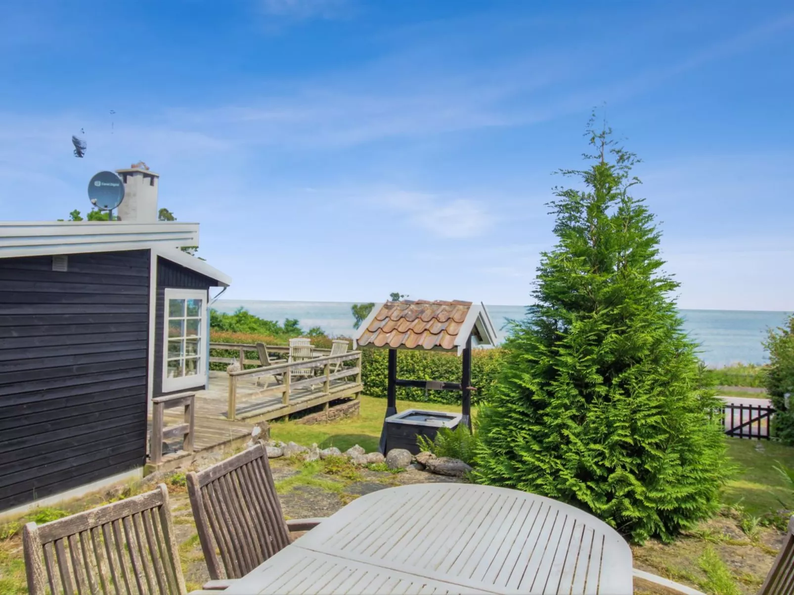 "Fabine" - 50m from the sea-Buiten