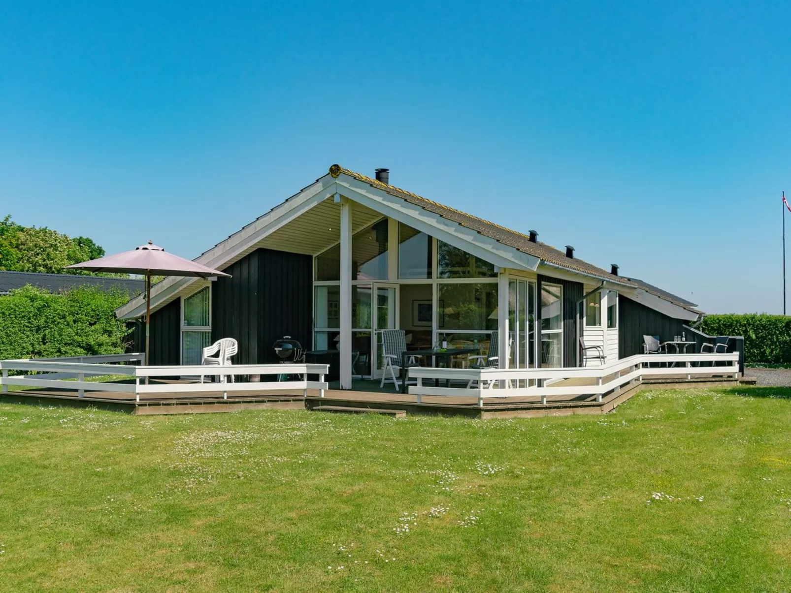 "Maybritt" - 100m from the sea-Buiten