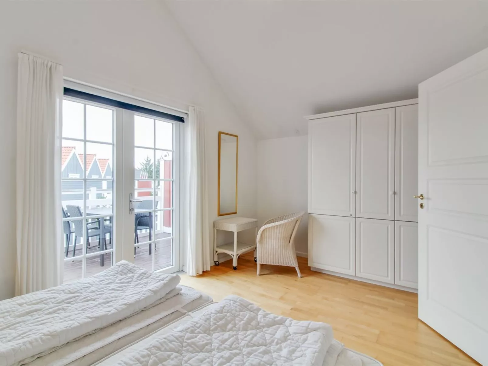 "Guthir" - 1.2km from the sea-Binnen