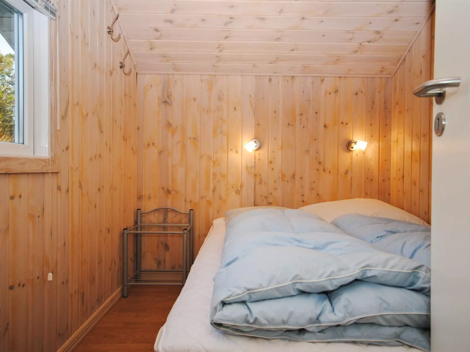 "Laurentia" - 800m from the sea-Binnen