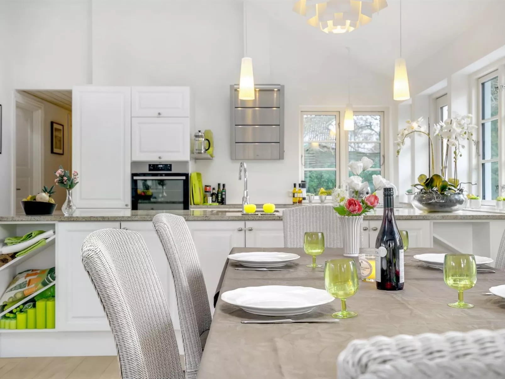 "Amine" - 700m from the sea-Binnen