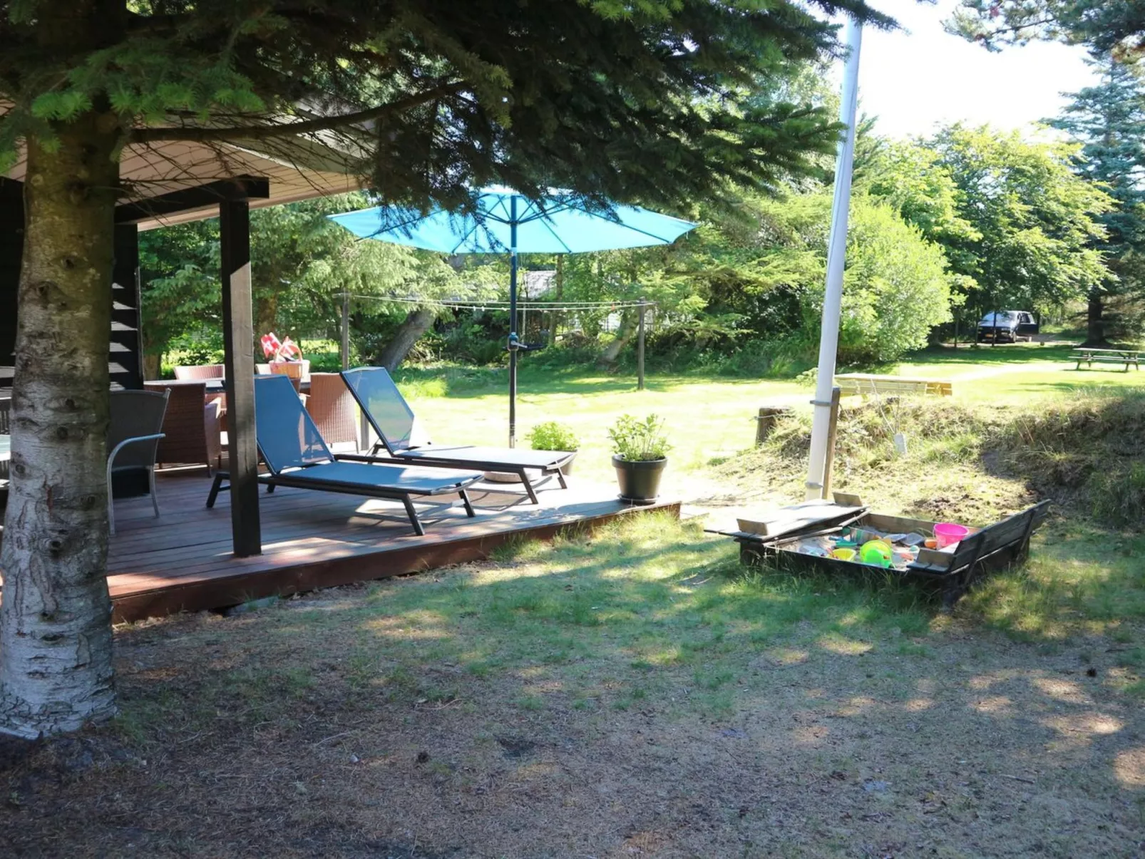 "France" - 1.1km from the sea-Buiten