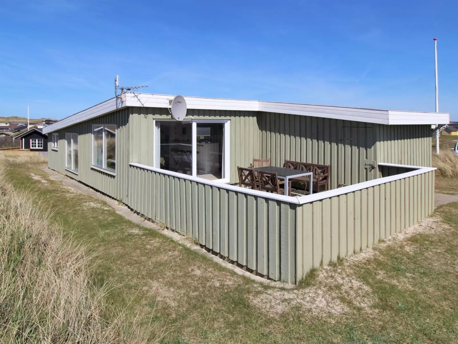 "Dyveke" - 220m from the sea-Buiten