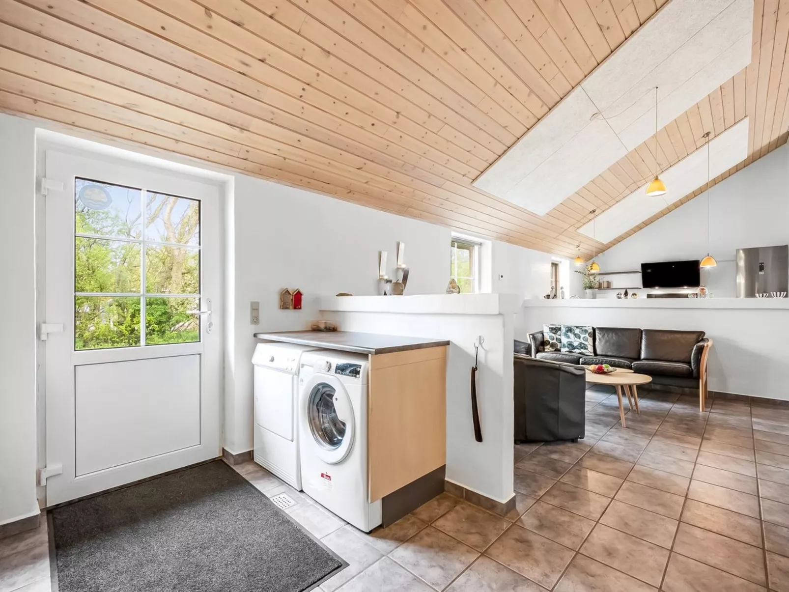 "Benthe" -  from the sea-Binnen