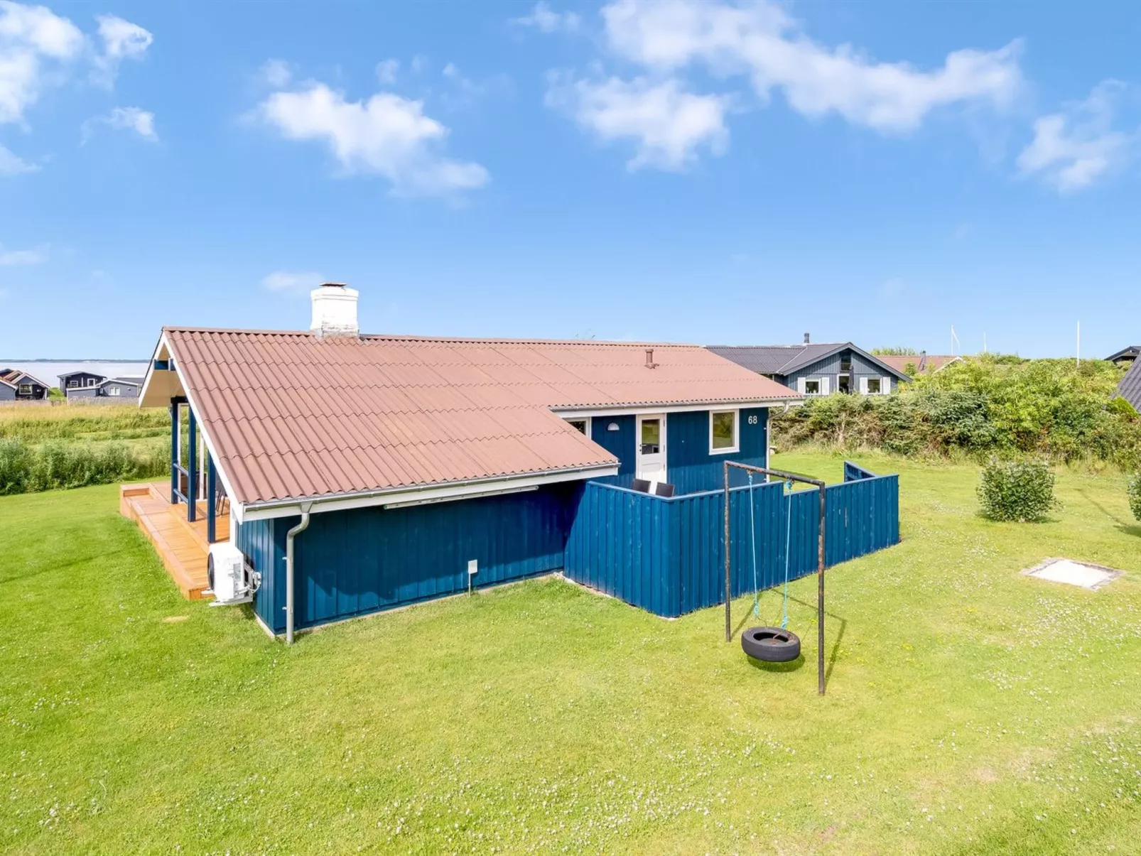 "Titta" - 150m to the fjord-Buiten