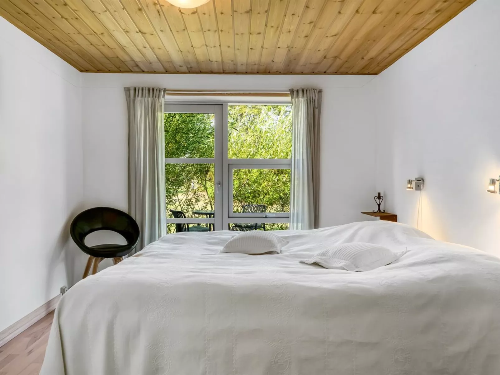 "Rebecca" - 1.5km from the sea-Binnen