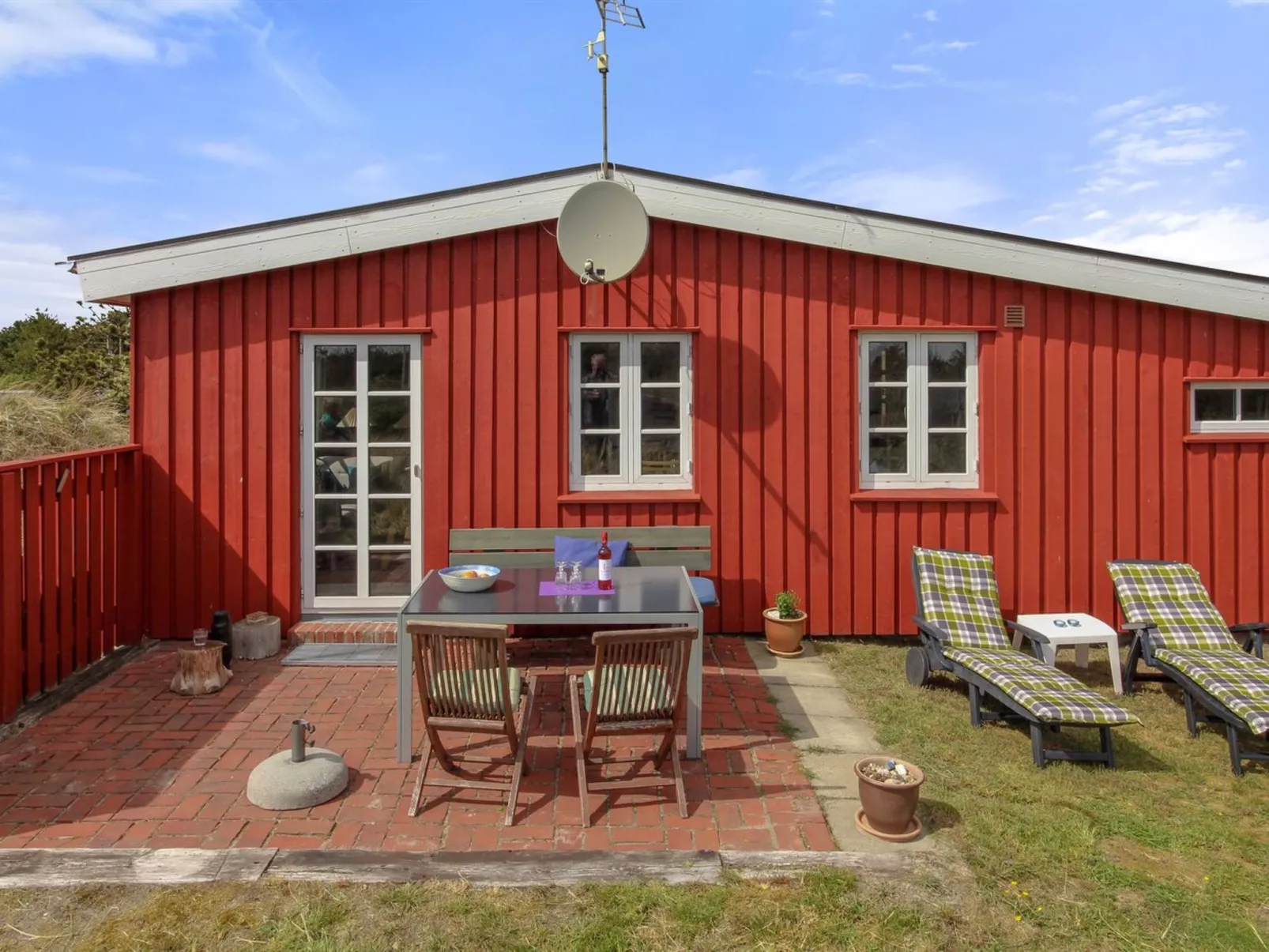 "Aukusti" - 600m from the sea-Buiten