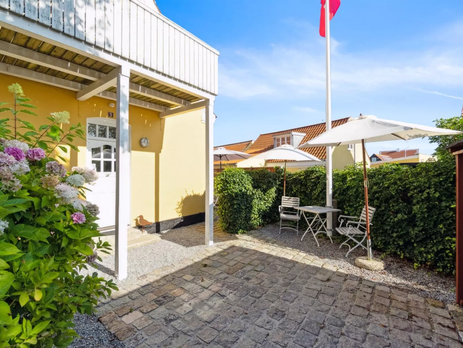 "Ortrud" - 200m from the sea-Buiten