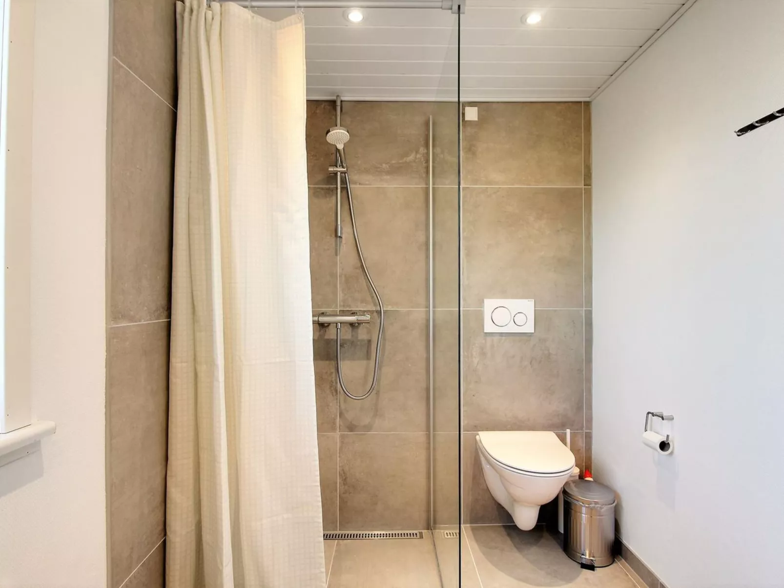 "Ute" - 200m from the sea-Binnen