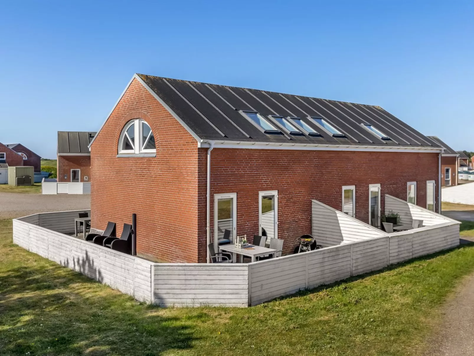 "Niilo" - 1.7km from the sea-Buiten