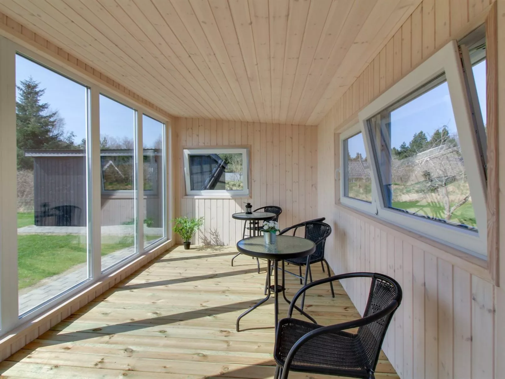 "Ethel" - 1.5km to the fjord-Binnen