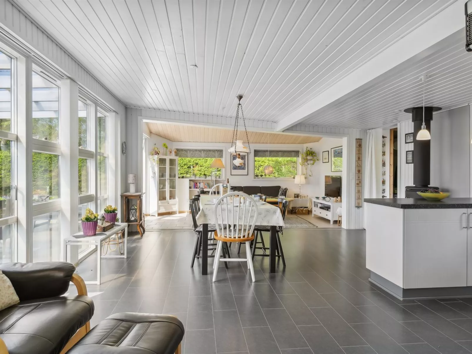 "Guthrik" - 900m from the sea-Binnen