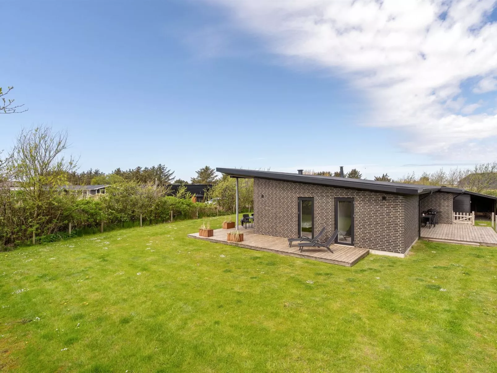 "Dietke" - 650m from the sea-Buiten