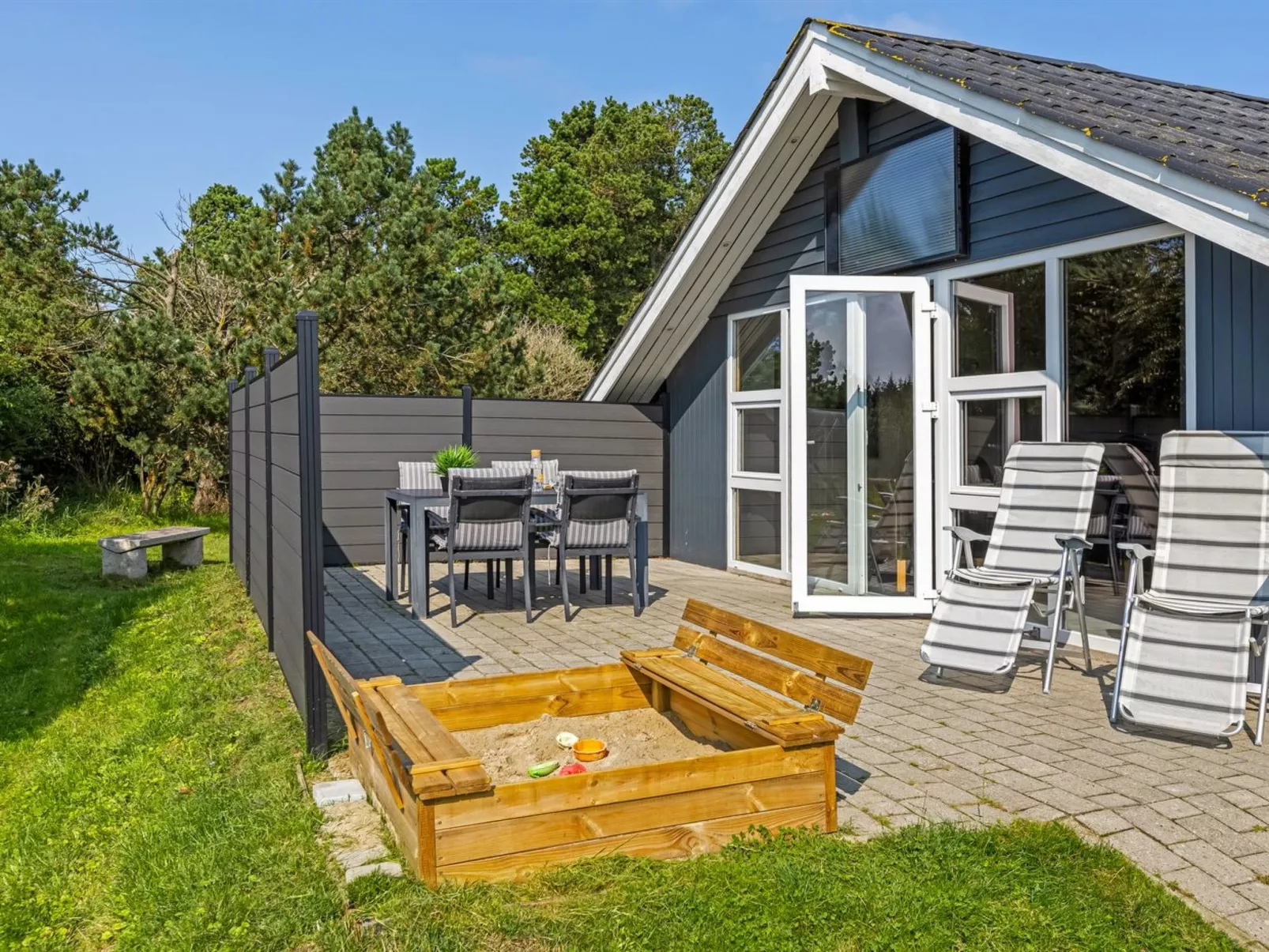 "Sanelma" - 900m from the sea-Buiten