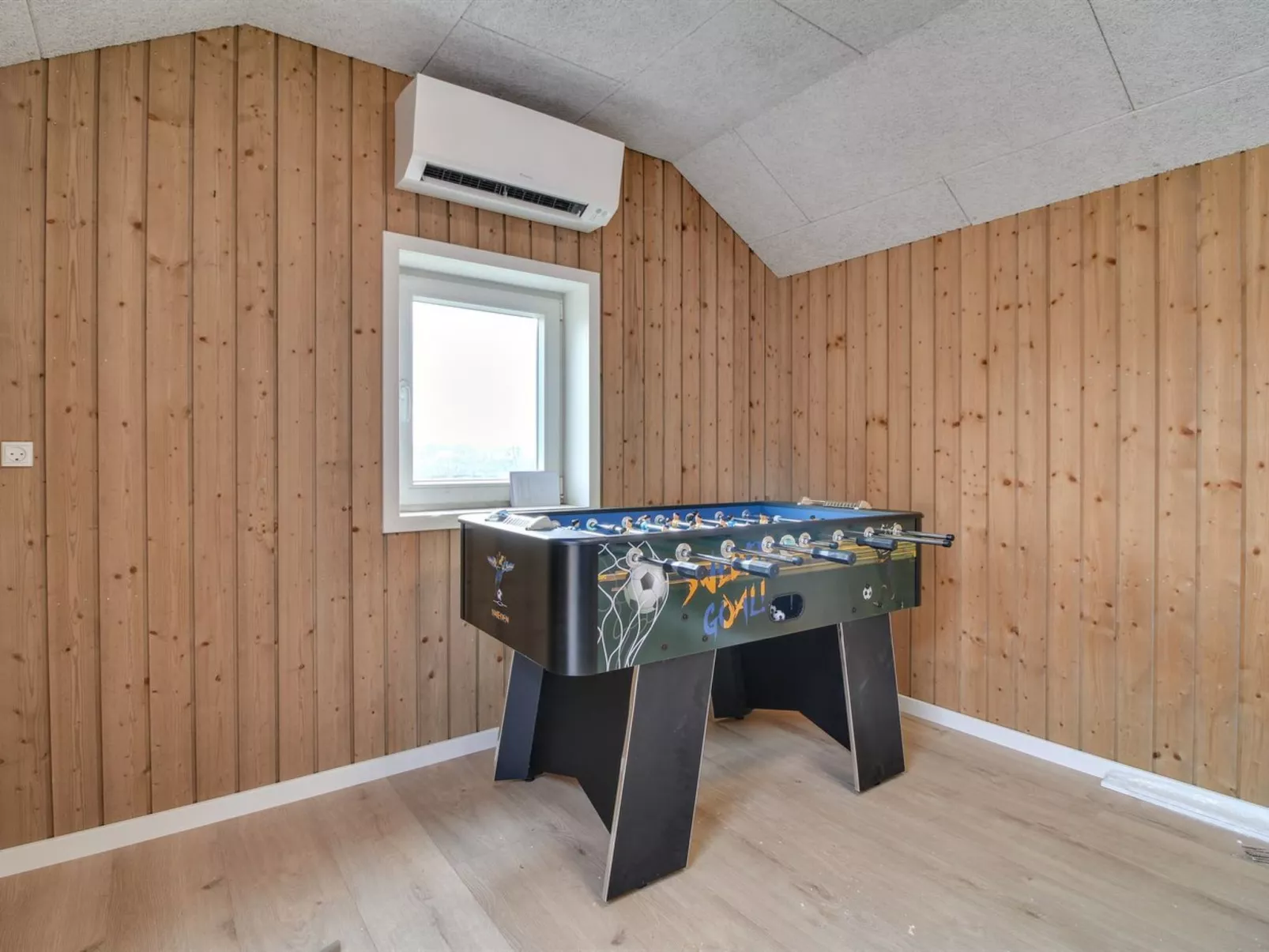 "Alexia" - 300m from the sea-Binnen