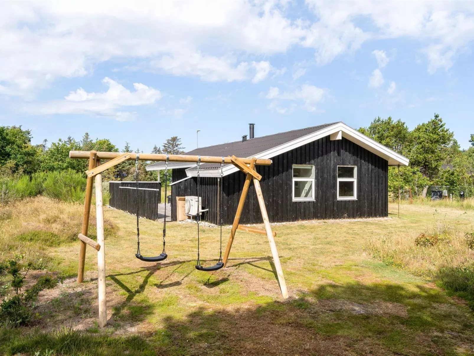 "Anahi" - 3km from the sea-Buiten