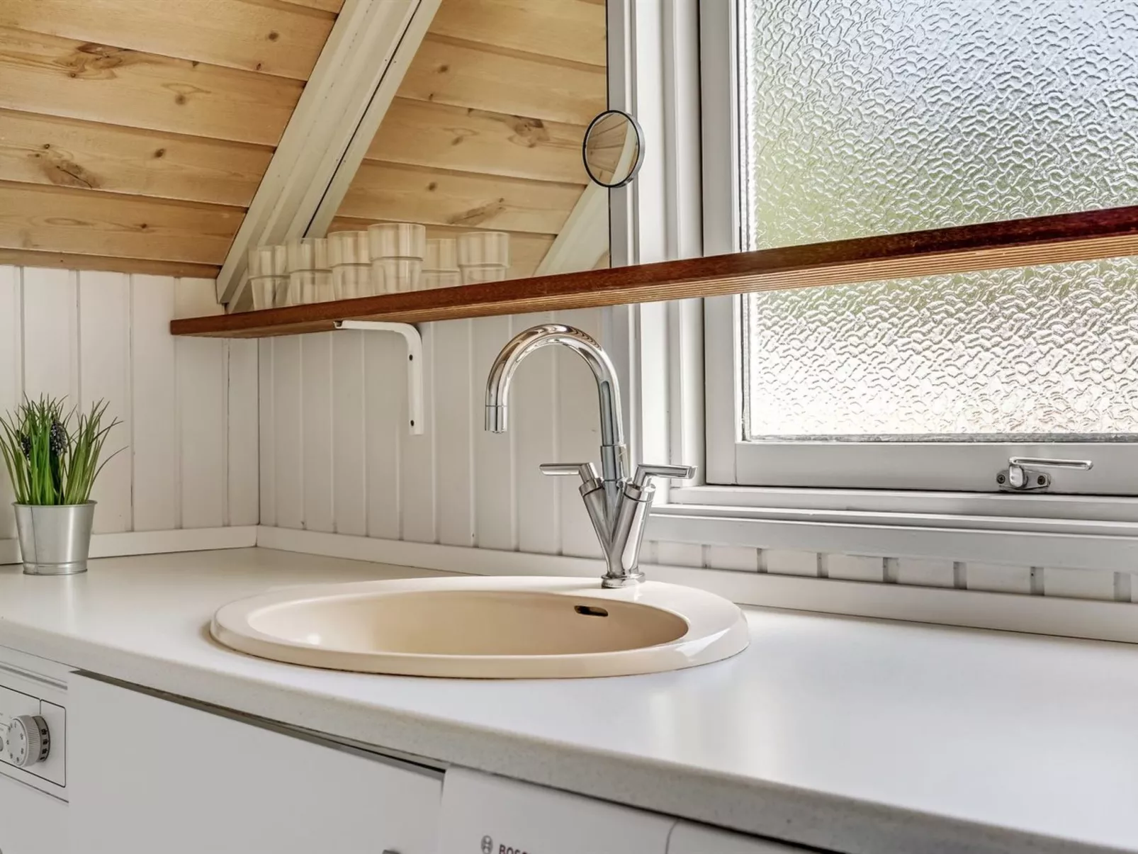 "Wale" - 3.3km from the sea-Binnen