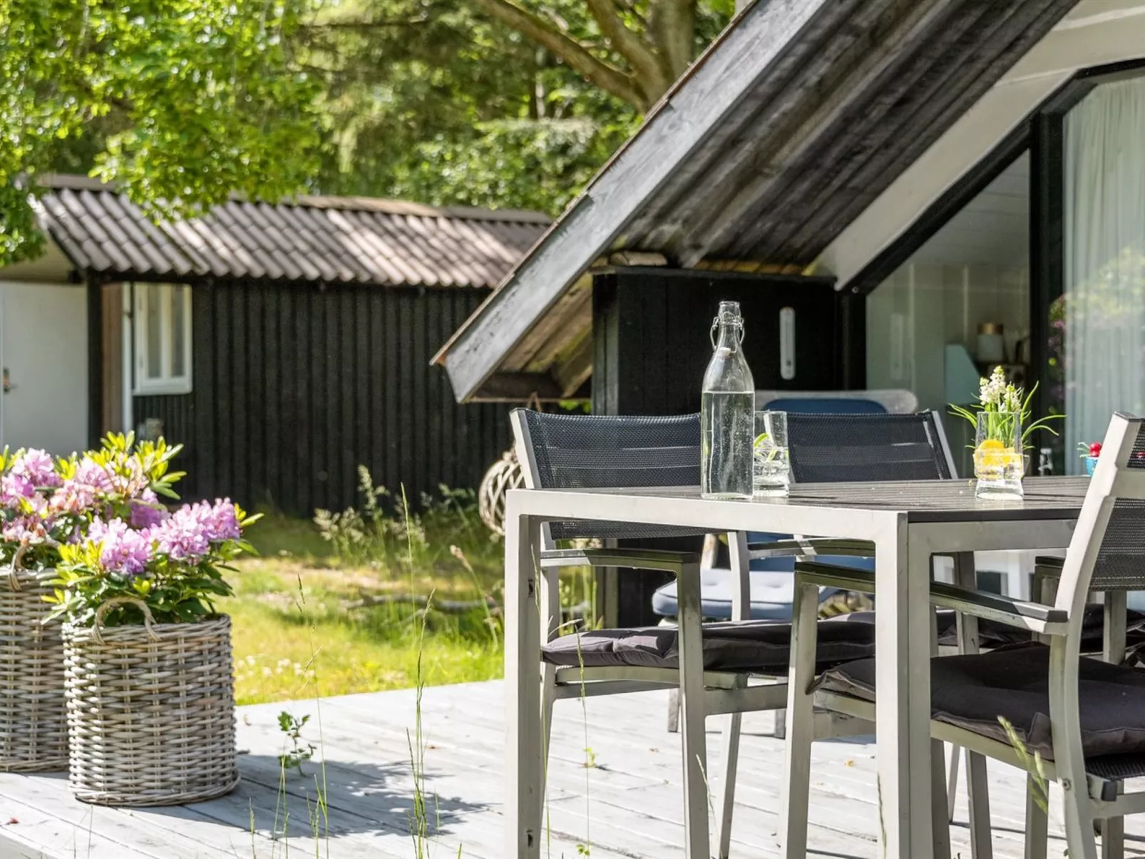 "Alika" - 200m to the fjord-Buiten