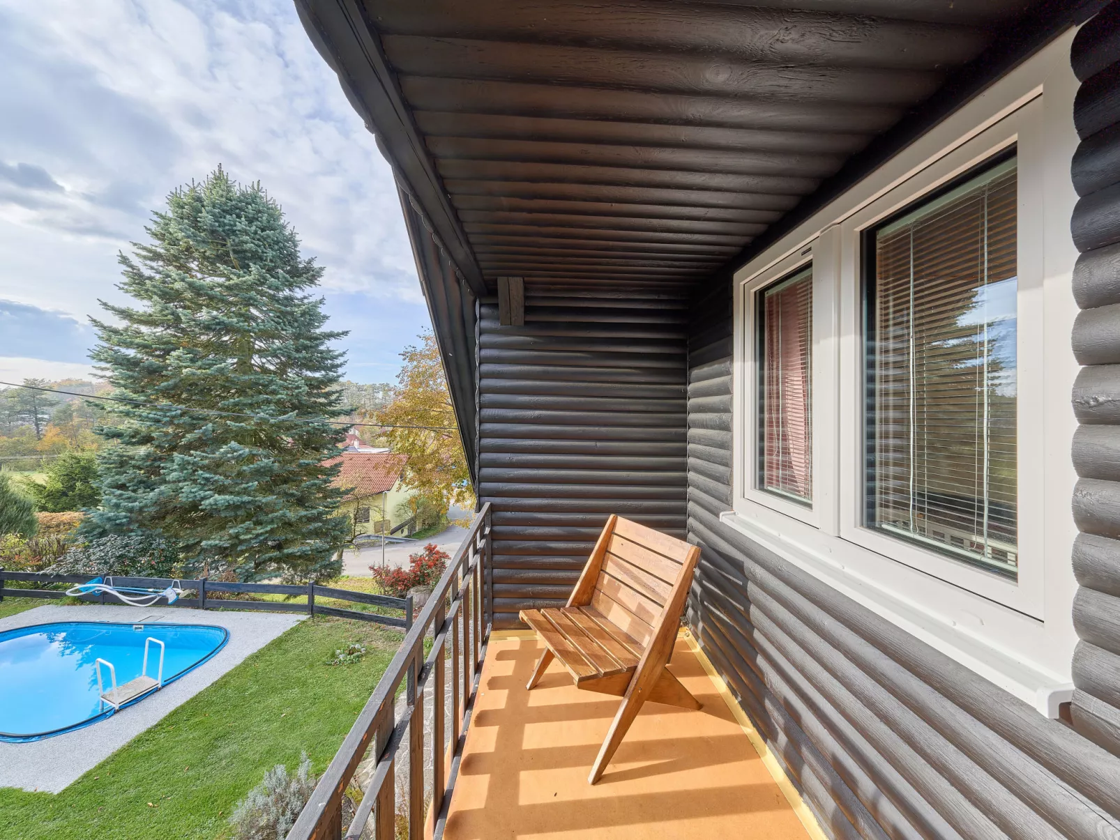 Leisure Lounge & Pool-Buiten