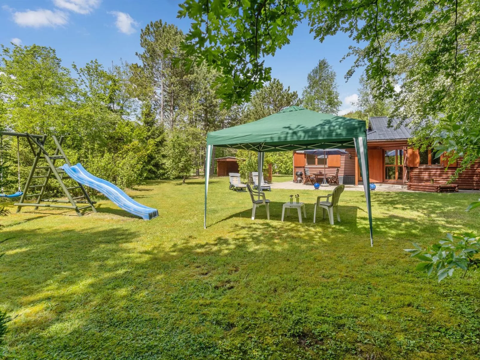 "Bette" - 8km from the sea-Buiten