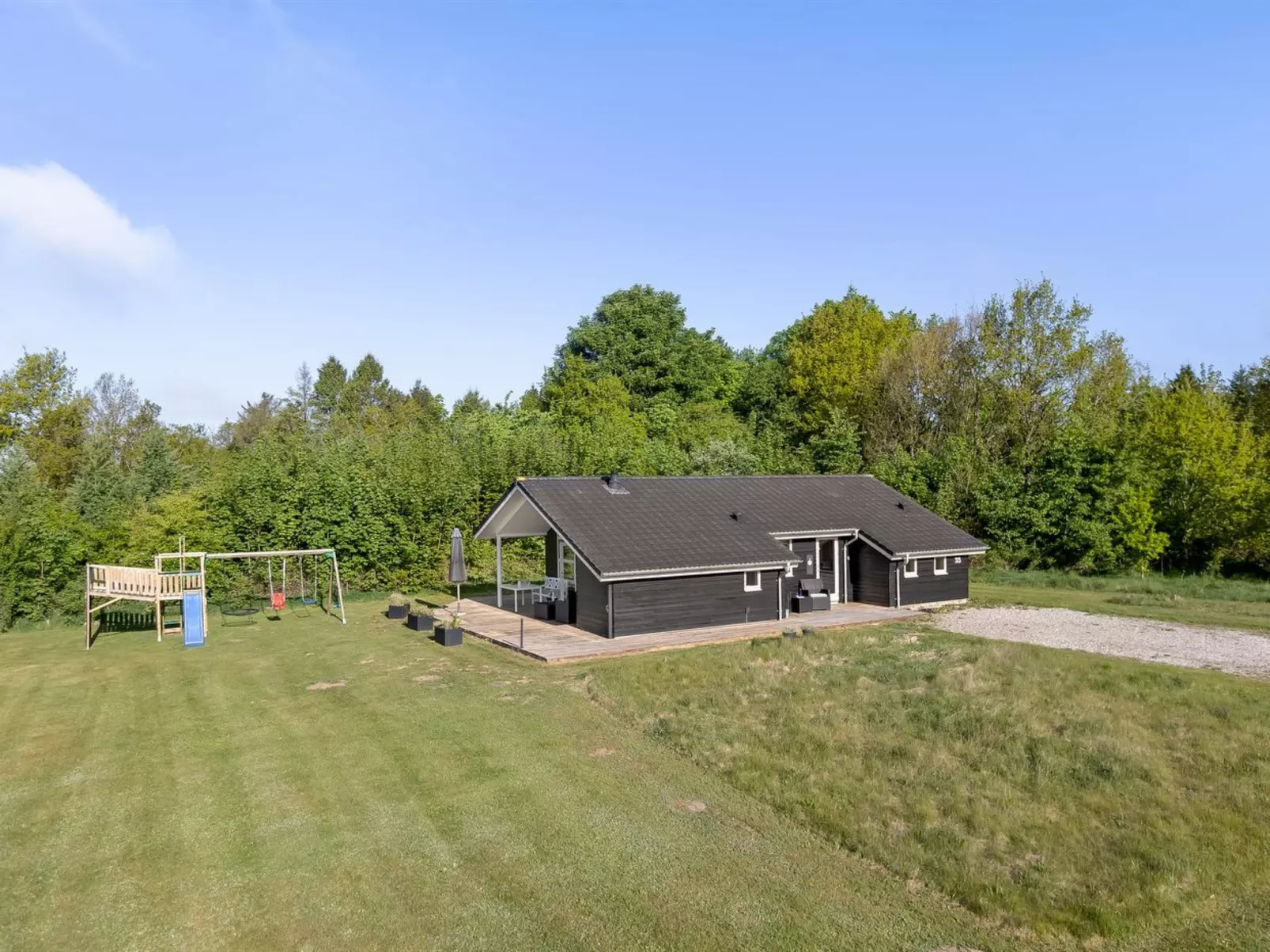 "Estrid" - 30km from the sea-Buiten