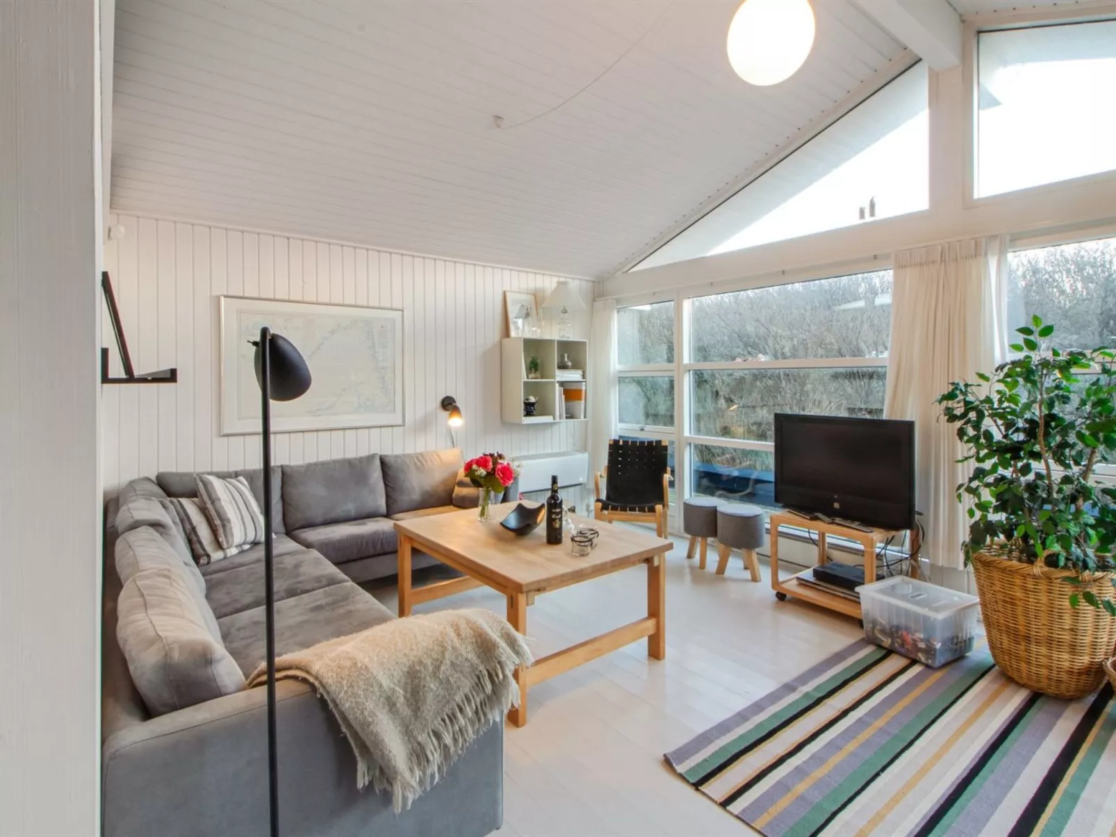 "Fenneke" - 50m from the sea-Binnen