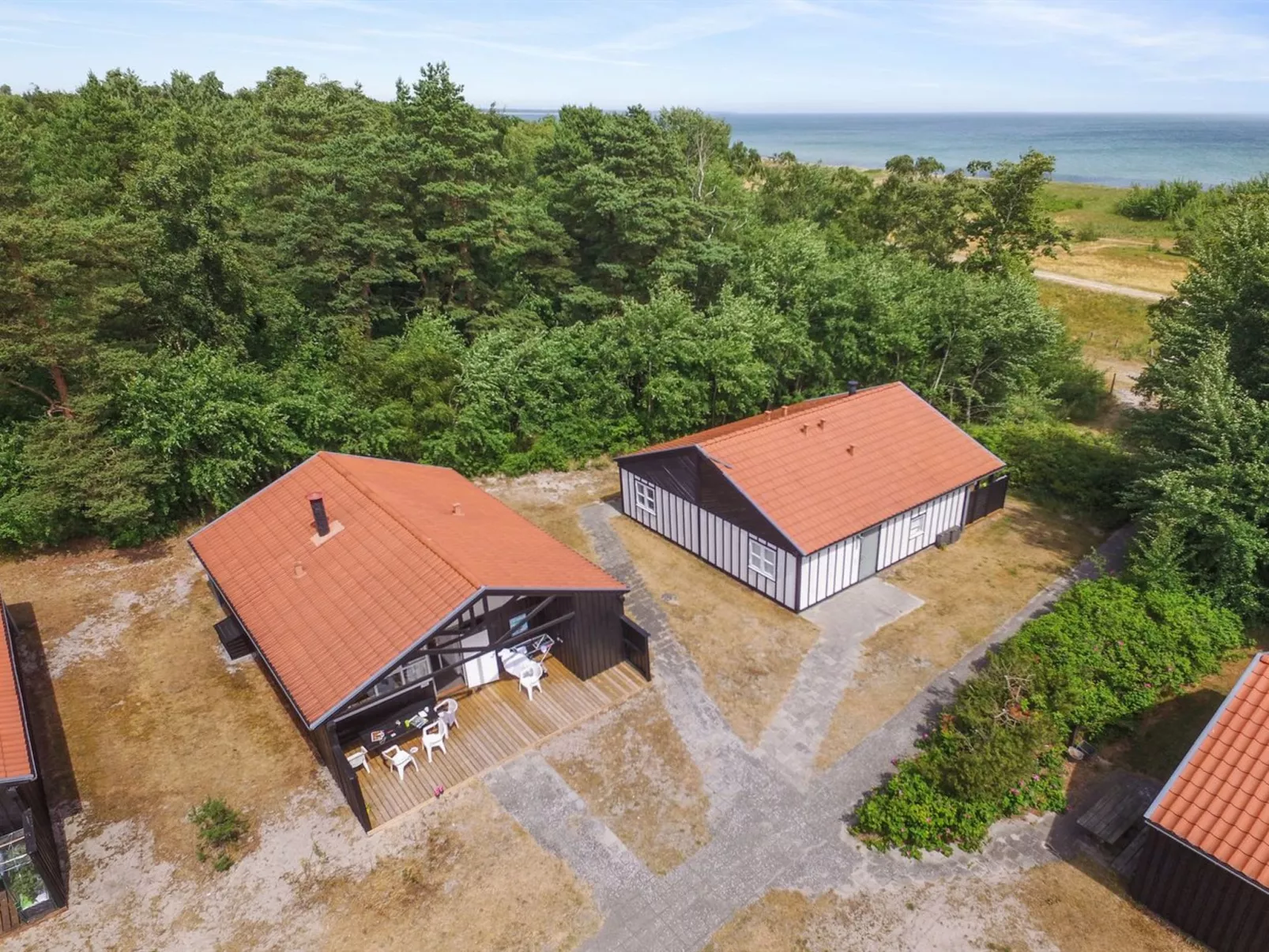 "Bergit" - 55m from the sea-Buiten