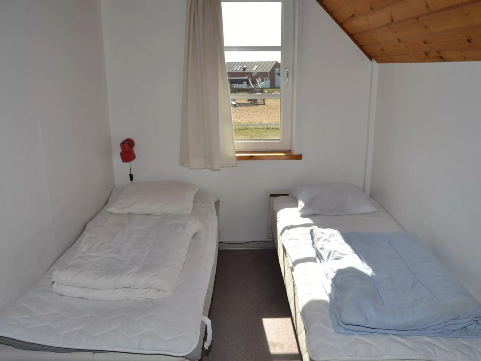 "Ester" - 2.3km from the sea-Binnen