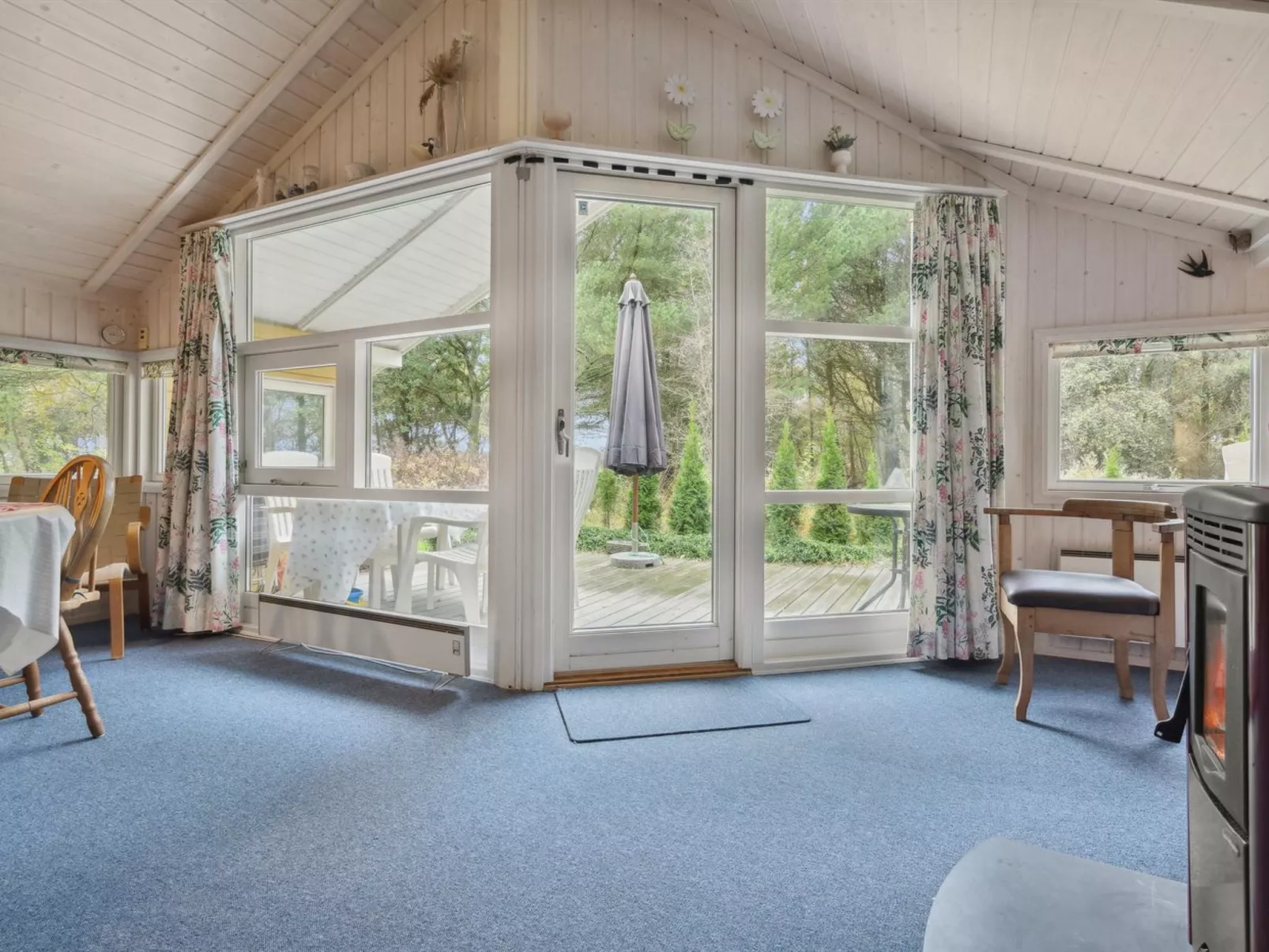 "Alaine" - 850m from the sea-Binnen