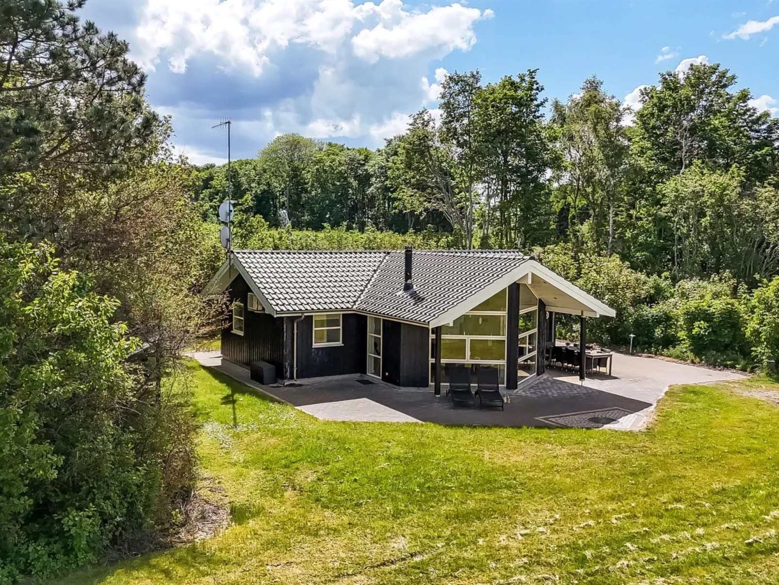 "Thorman" - 75m from the sea-Buiten