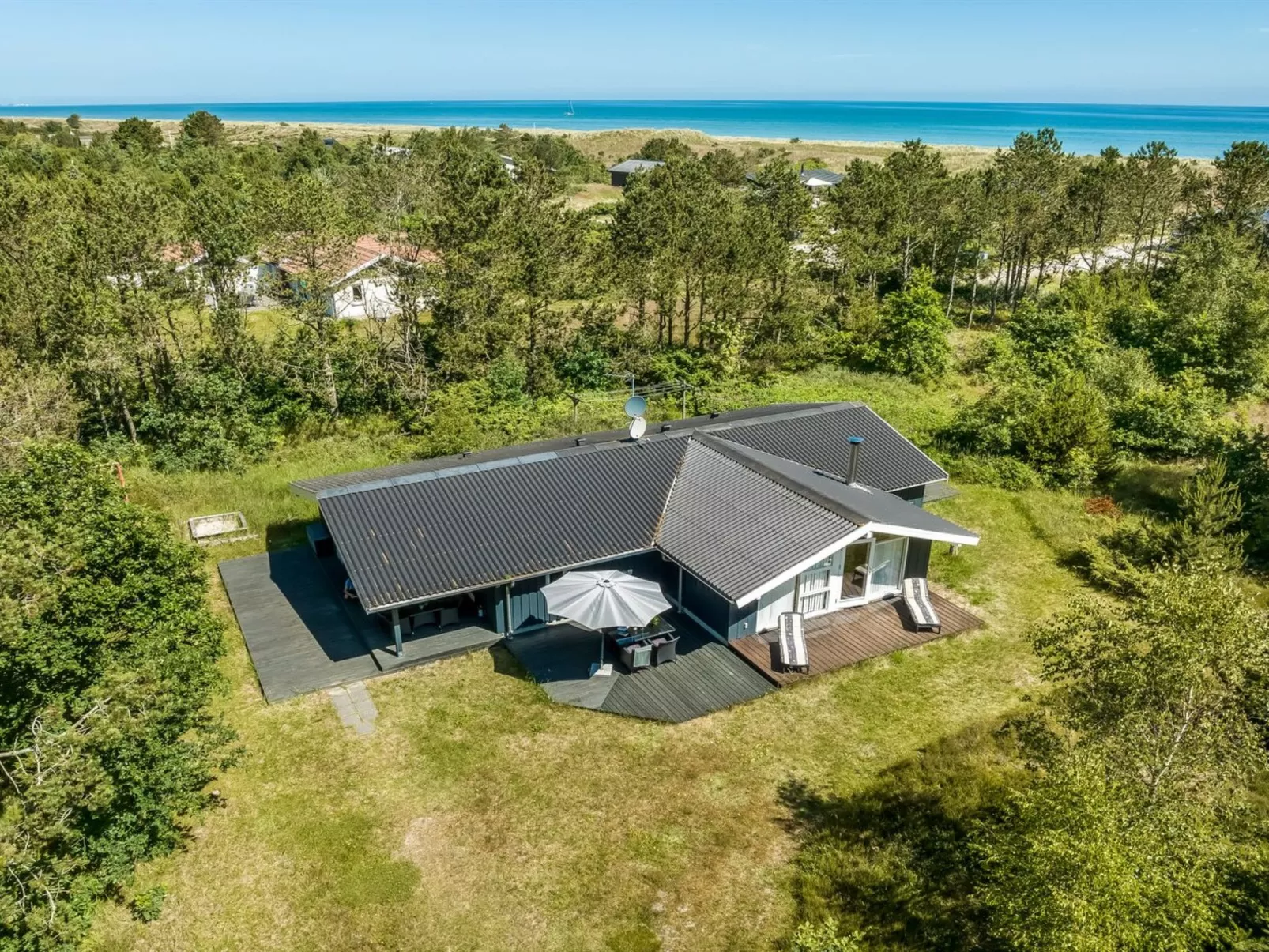 "Ajten" - 150m from the sea-Buiten